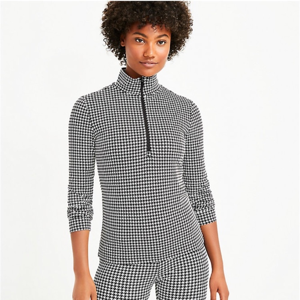 Lou & Grey Houndstooth Feel Good Zip Top